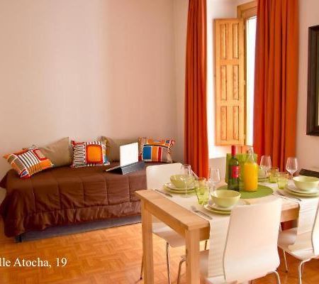 Apartamentos Madrid Luaran gambar